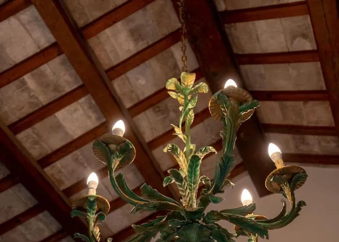 Mit Garten Und Schwimmbad In Den Huegeln Der Marken- By Interhome *