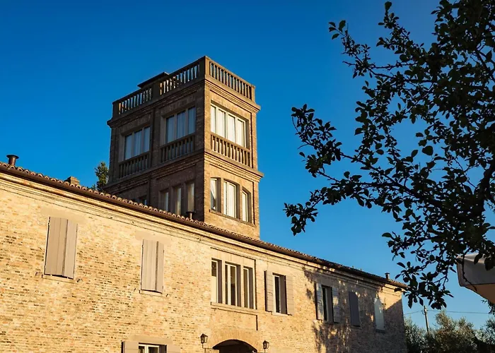Mit Garten Und Schwimmbad In Den Huegeln Der Marken- By Interhome Pesaro