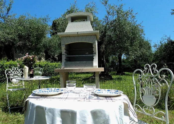Mit Garten Und Schwimmbad In Den Huegeln Der Marken- By Interhome * Pesaro