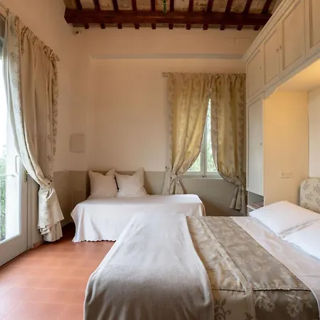 Mit Garten Und Schwimmbad In Den Huegeln Der Marken- By Interhome * بيزارو