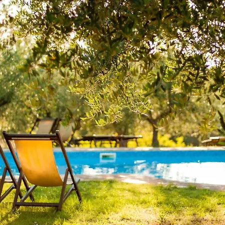 Mit Garten Und Schwimmbad In Den Huegeln Der By Interhome Apartament Pesaro